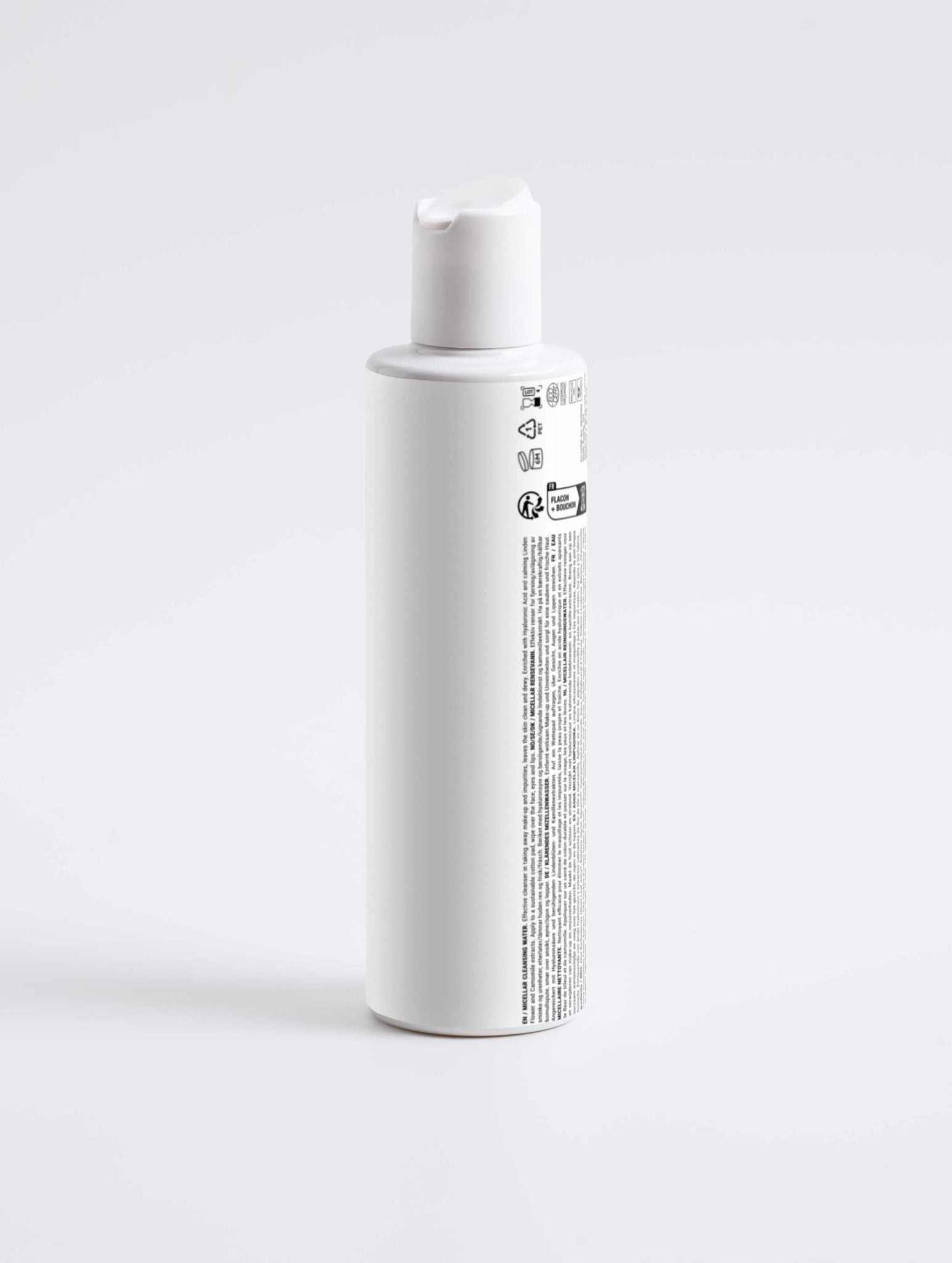 Micellar Cleansing Water - Vmen&