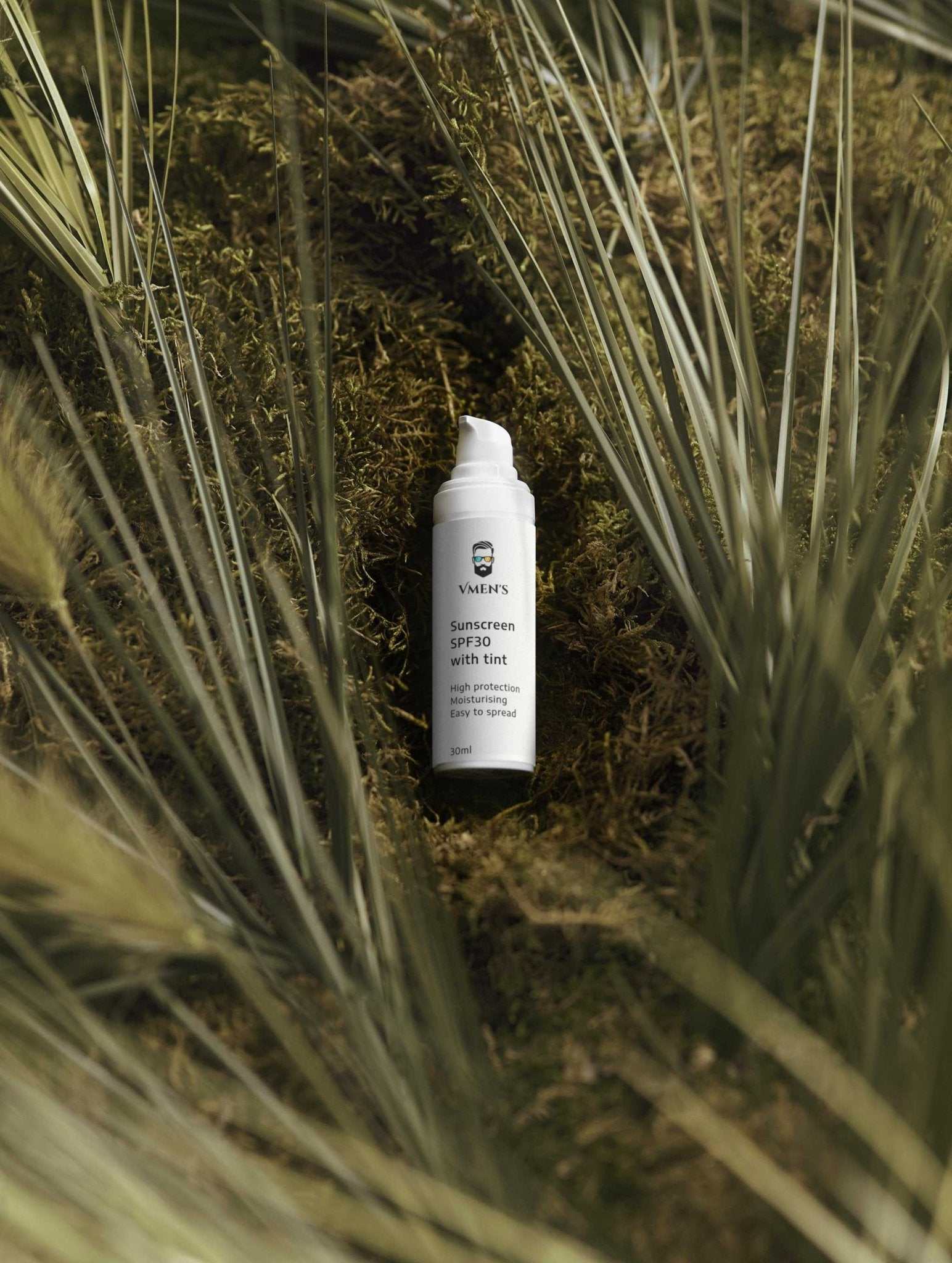 Sunscreen SPF30, with tint - Vmen&