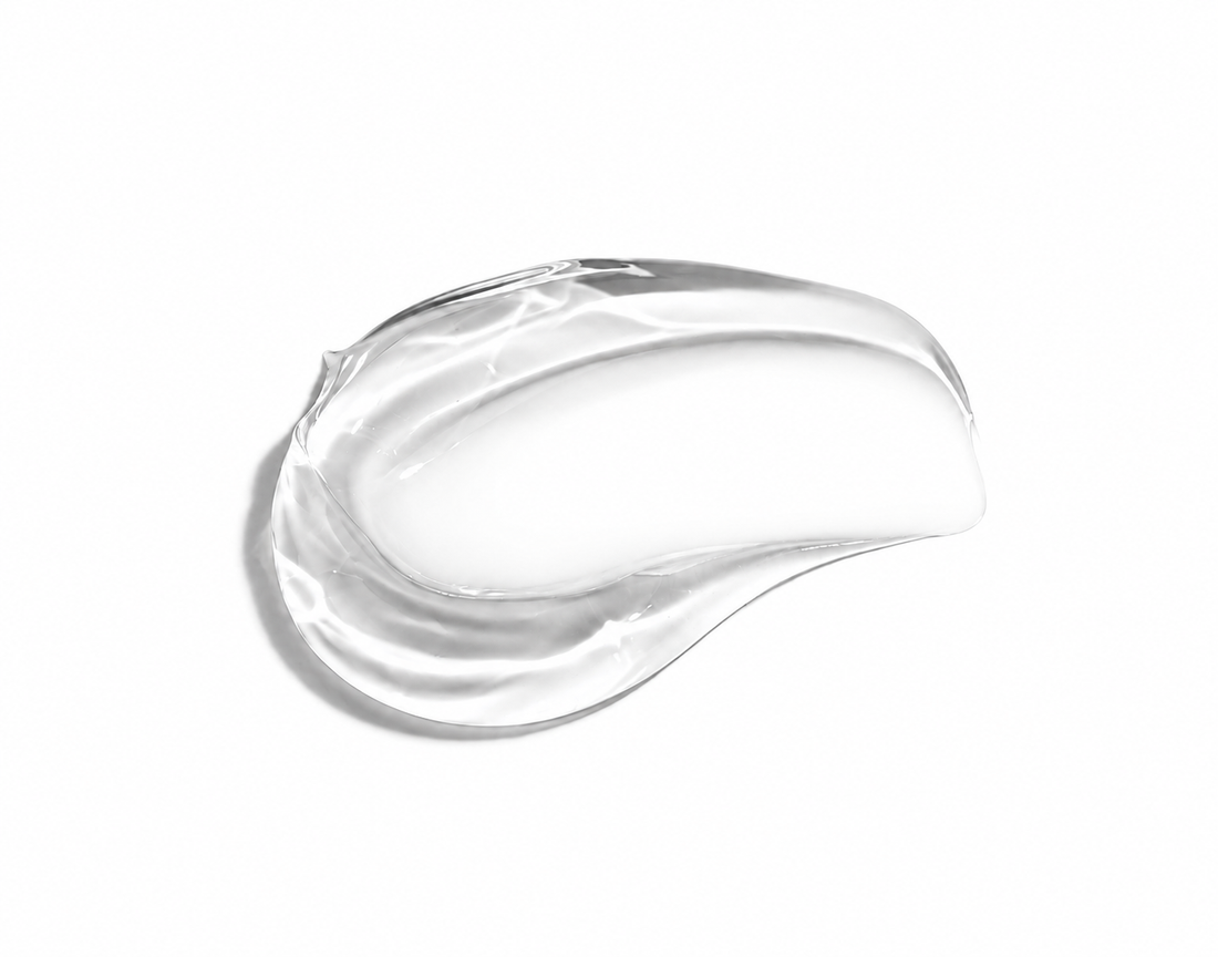 Clear gel texture of VMEN’S Oil-Free Hydrating Gel for Men, shown as a glossy swatch on a white background.